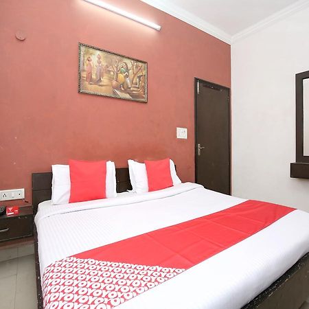 Oyo 12972 Hotel Krishna Castle Amritsar Extérieur photo