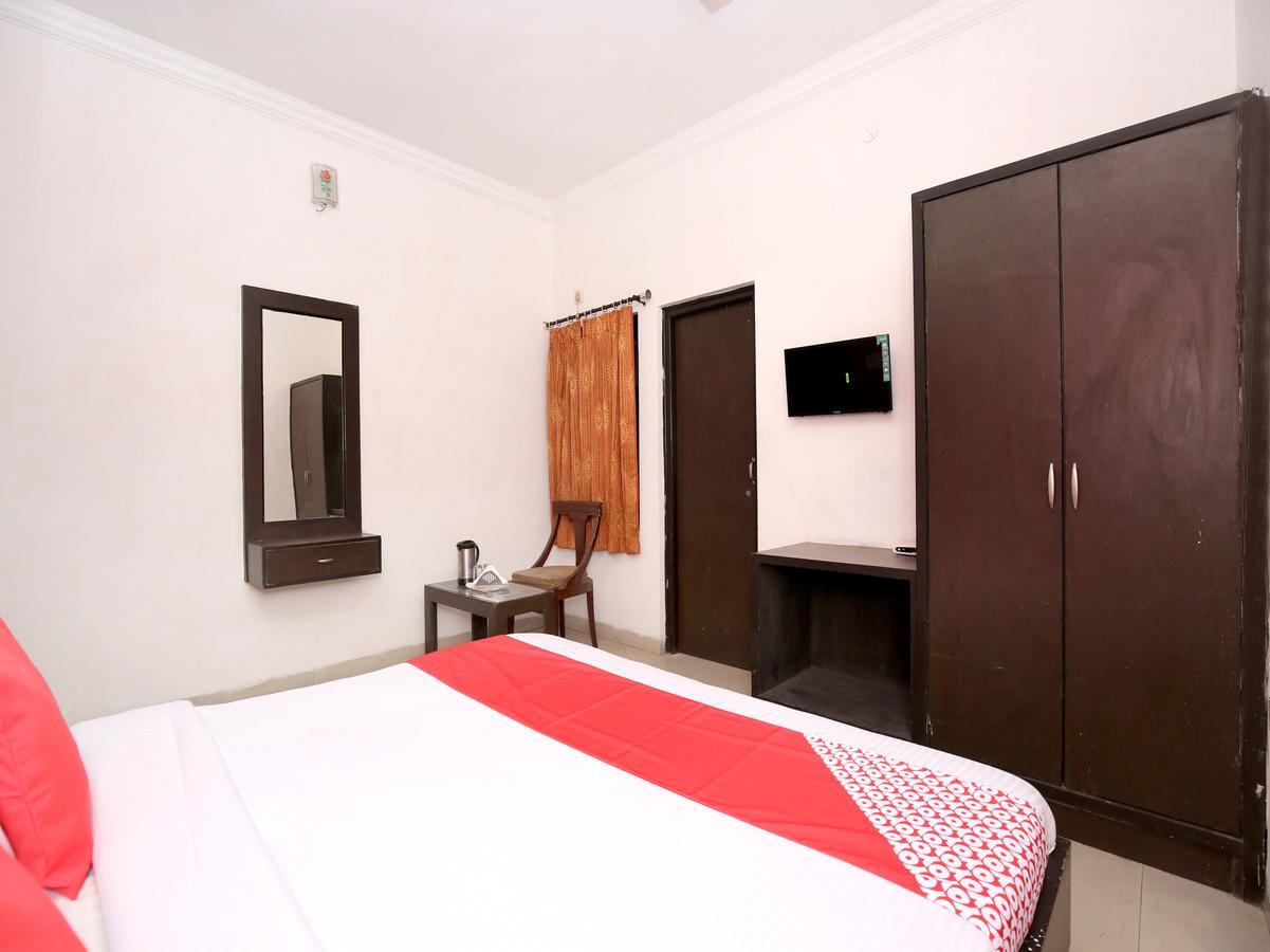 Oyo 12972 Hotel Krishna Castle Amritsar Extérieur photo
